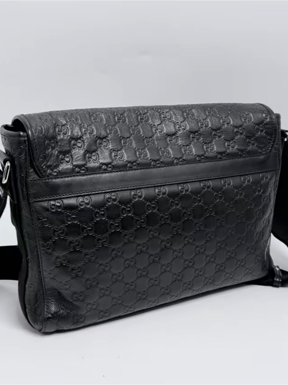 GUCCI Guccissima Crossbody with Box - Picture 10 of 15
